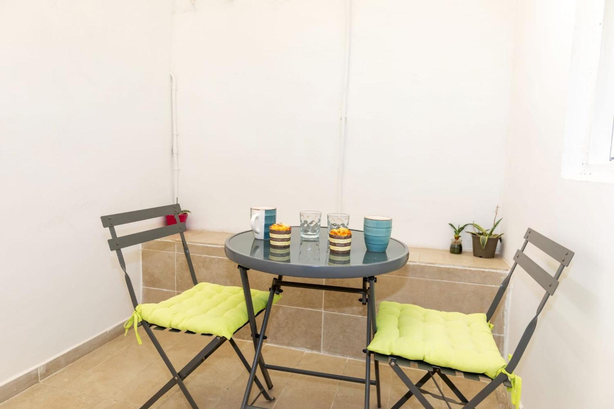Entrepuentes Apartment